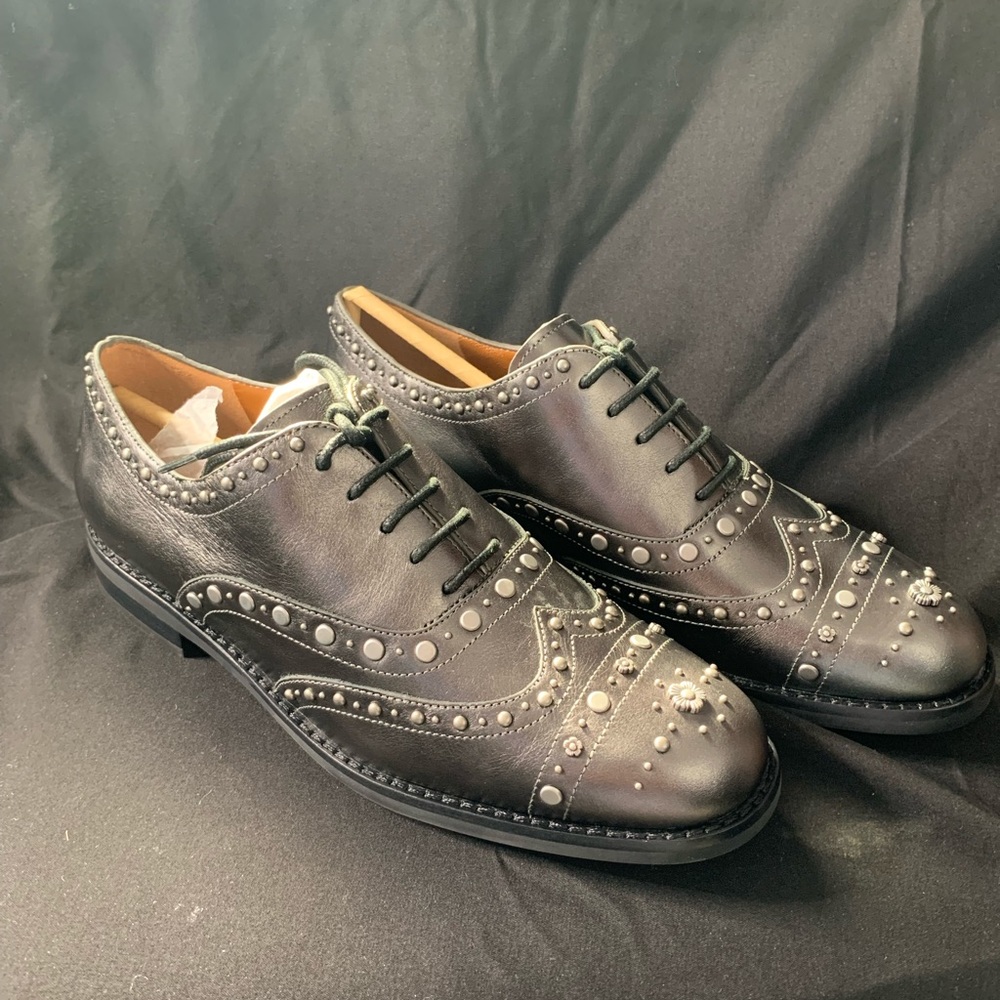 Coach gunmetal with studs shoe - Picture 2 of 2